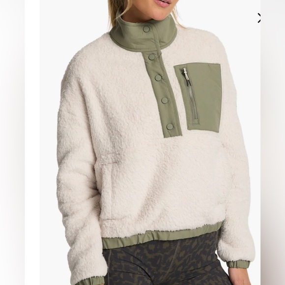 Vuori Cozy Popover Pullover - Picture 1 of 5